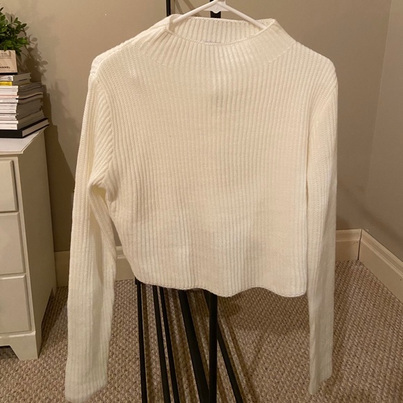 PRINCESS POLLY LONG SLEEVE - Picture 1 of 2